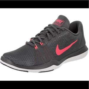 NIKE Flex supreme tr5